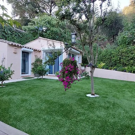 Dans Un Jardin Bb Et Jacuzzi לינה וארוחת בוקר מאנדליה-לה-נאפול